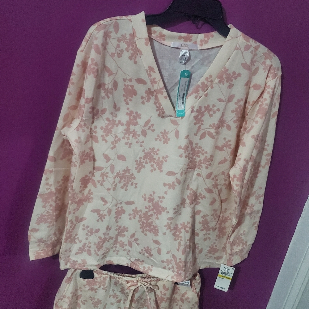 Pajamas - Picture 6 of 6